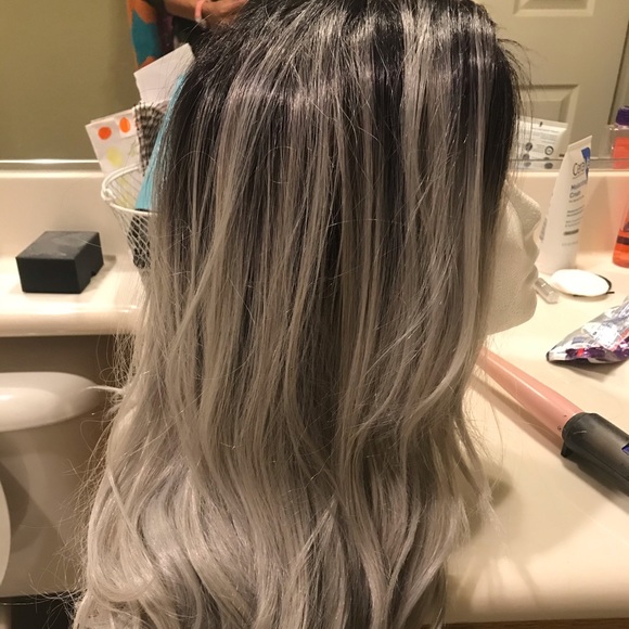 Grey wig - Picture 2 of 4